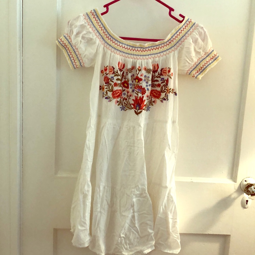 Forever 21 embroidered summer dress, size small